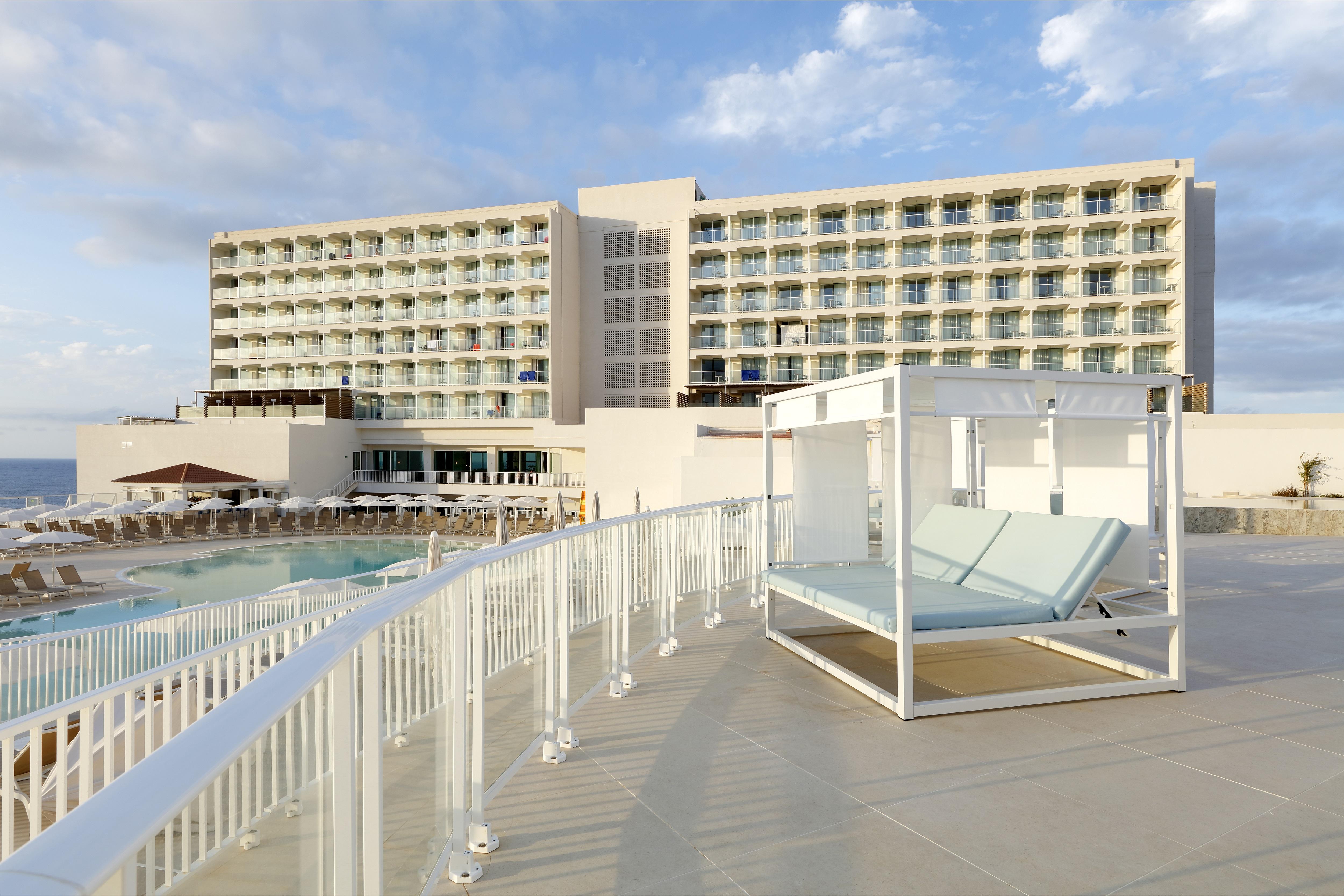 Palladium Hotel Menorca Arenal d'en Castell Exterior photo