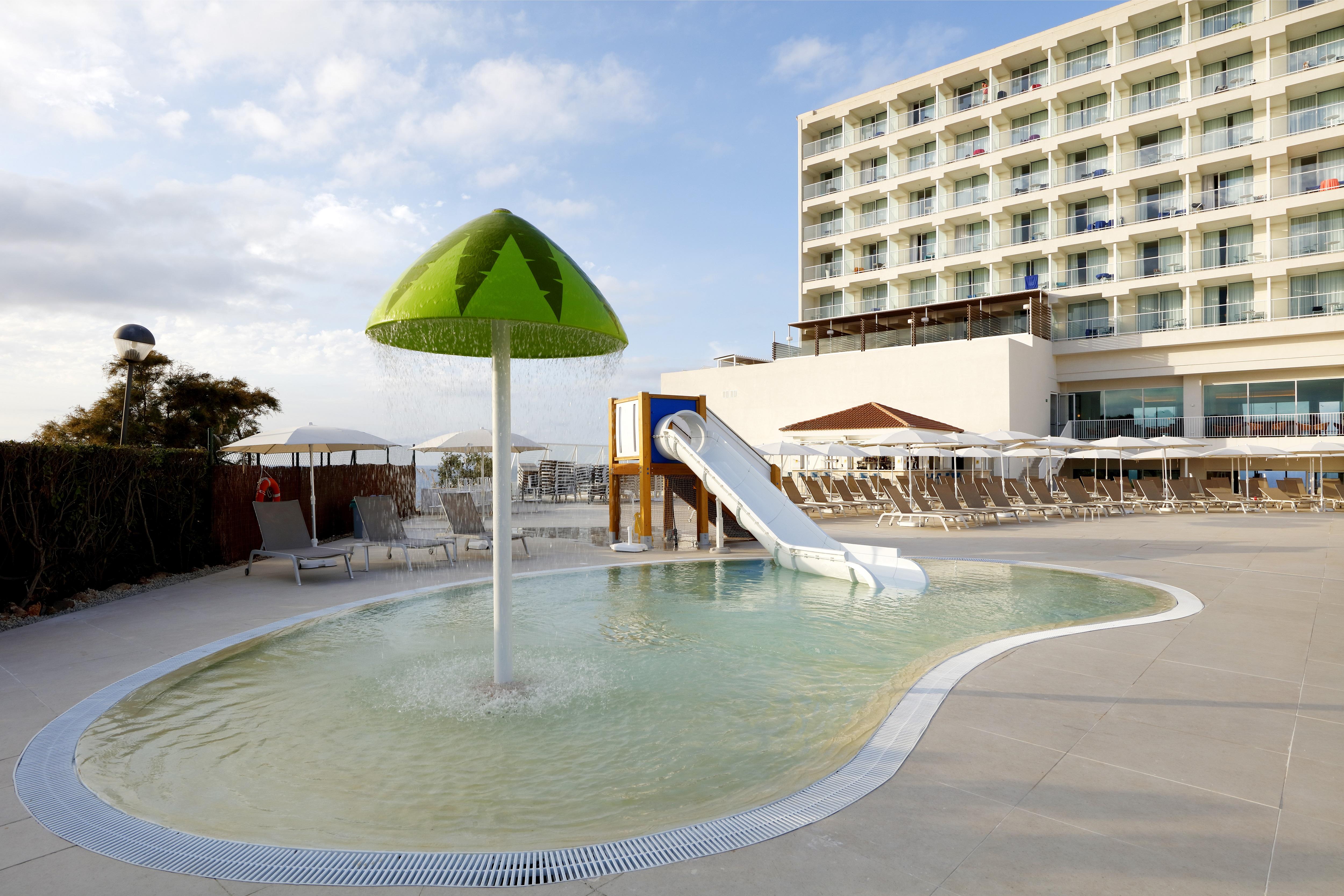 Palladium Hotel Menorca Arenal d'en Castell Exterior photo